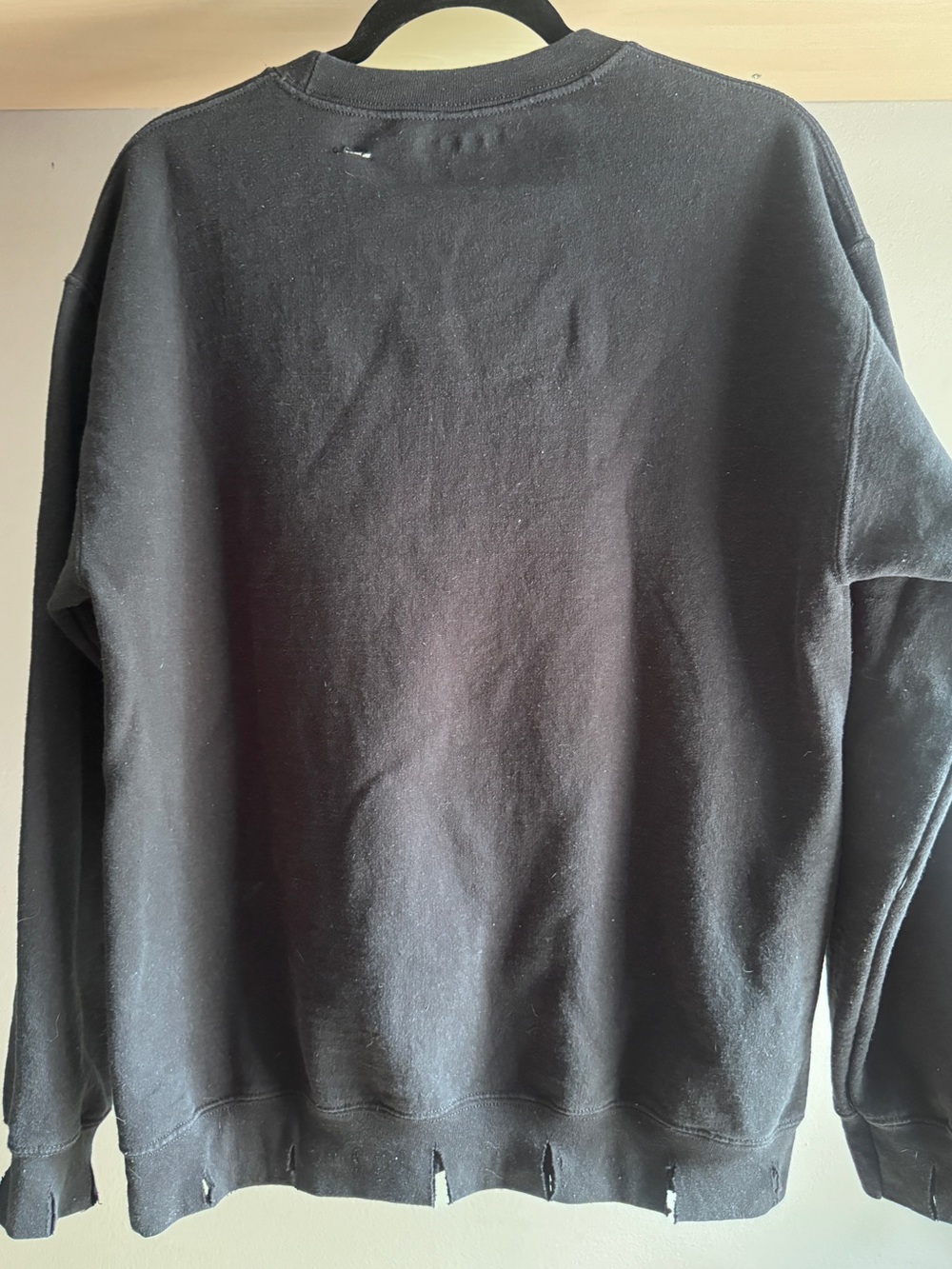The 1975 Distressed Crewneck - Picture 3 of 4